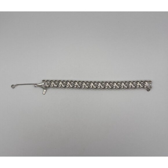 Vintage Monet Figure 8 Links Satin Silver Tone 7" Safety Chain - Picture 7 of 8